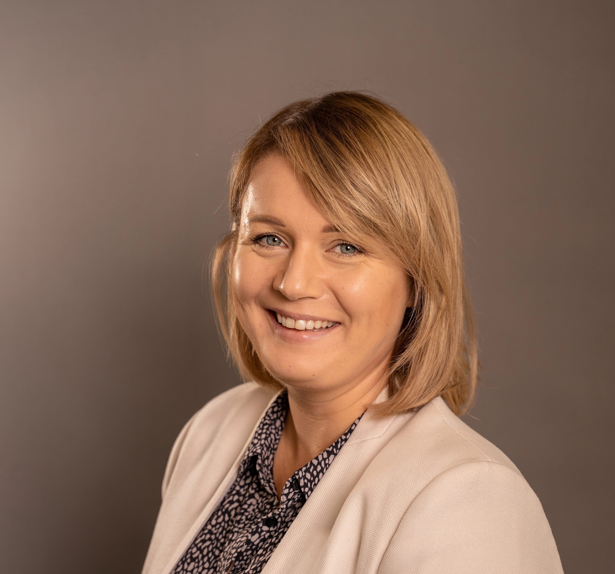 RE-Recruitment3468-scaled